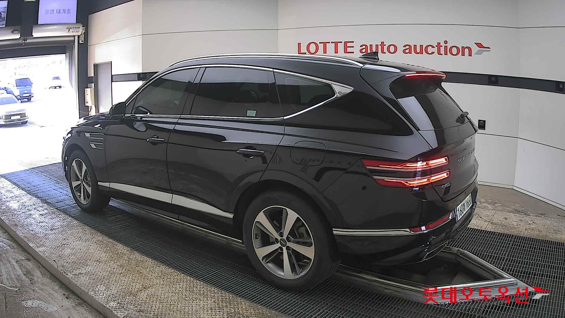 جينسس جي في 80