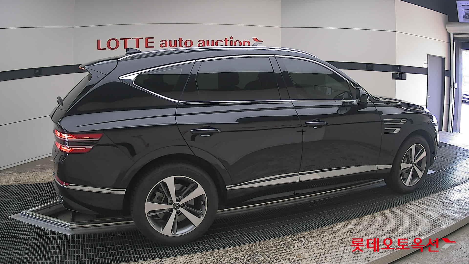 جينسس جي في 80