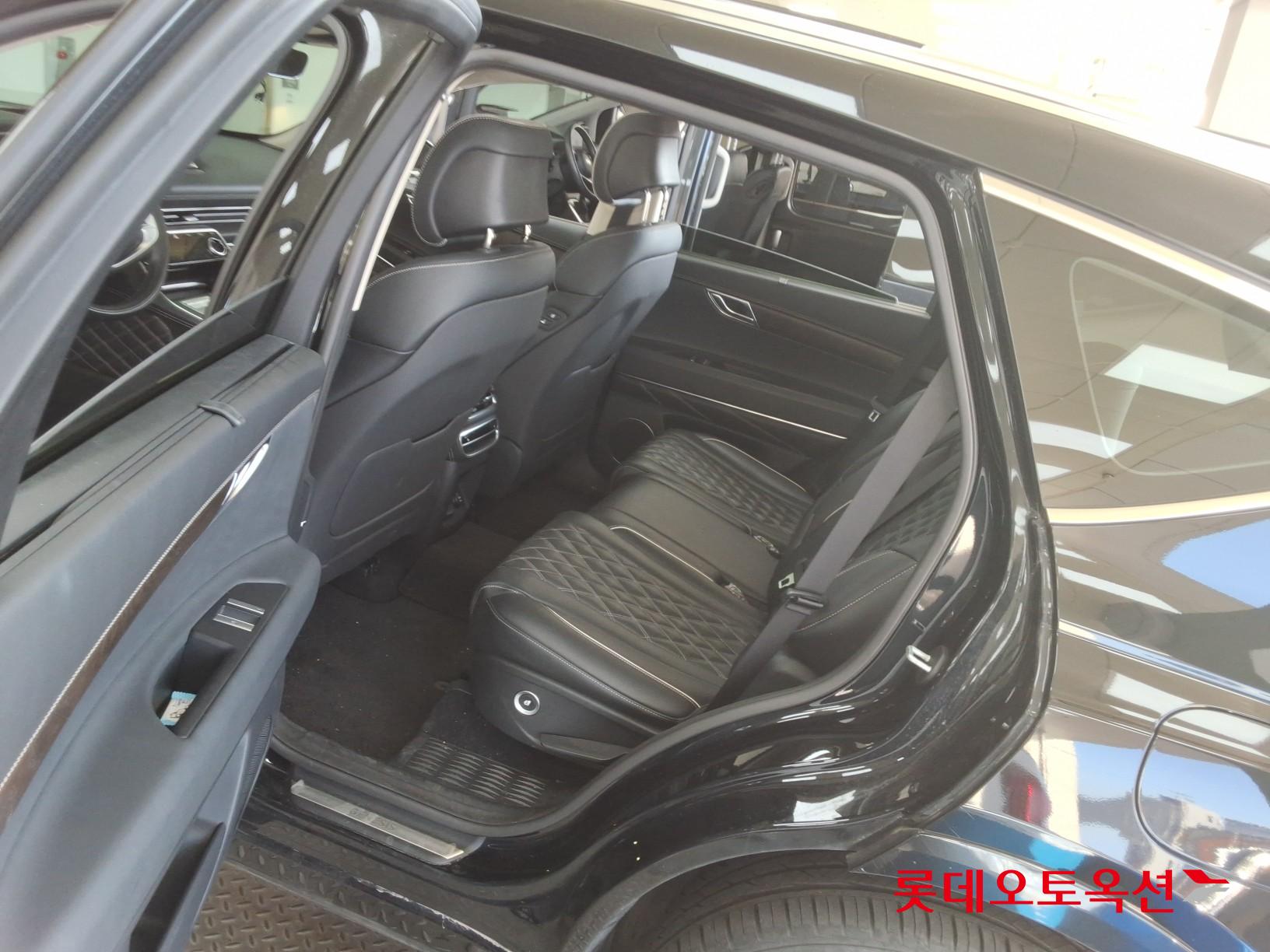 جينسس جي في 80