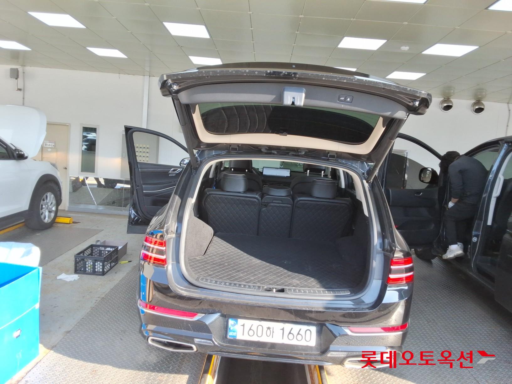 جينسس جي في 80