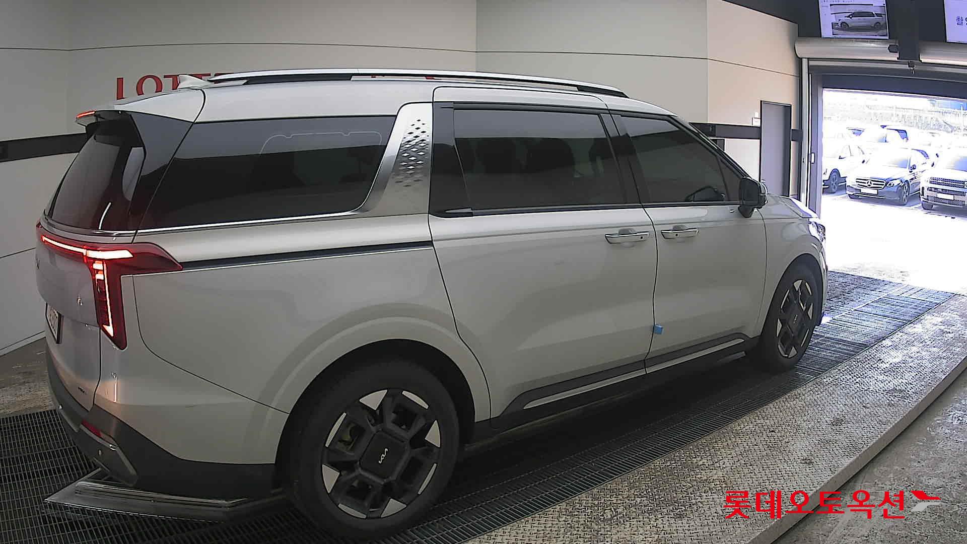 كيا كارنفال