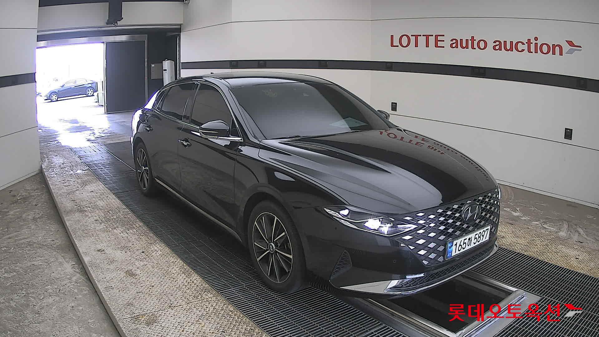 هيونداي أزيرا