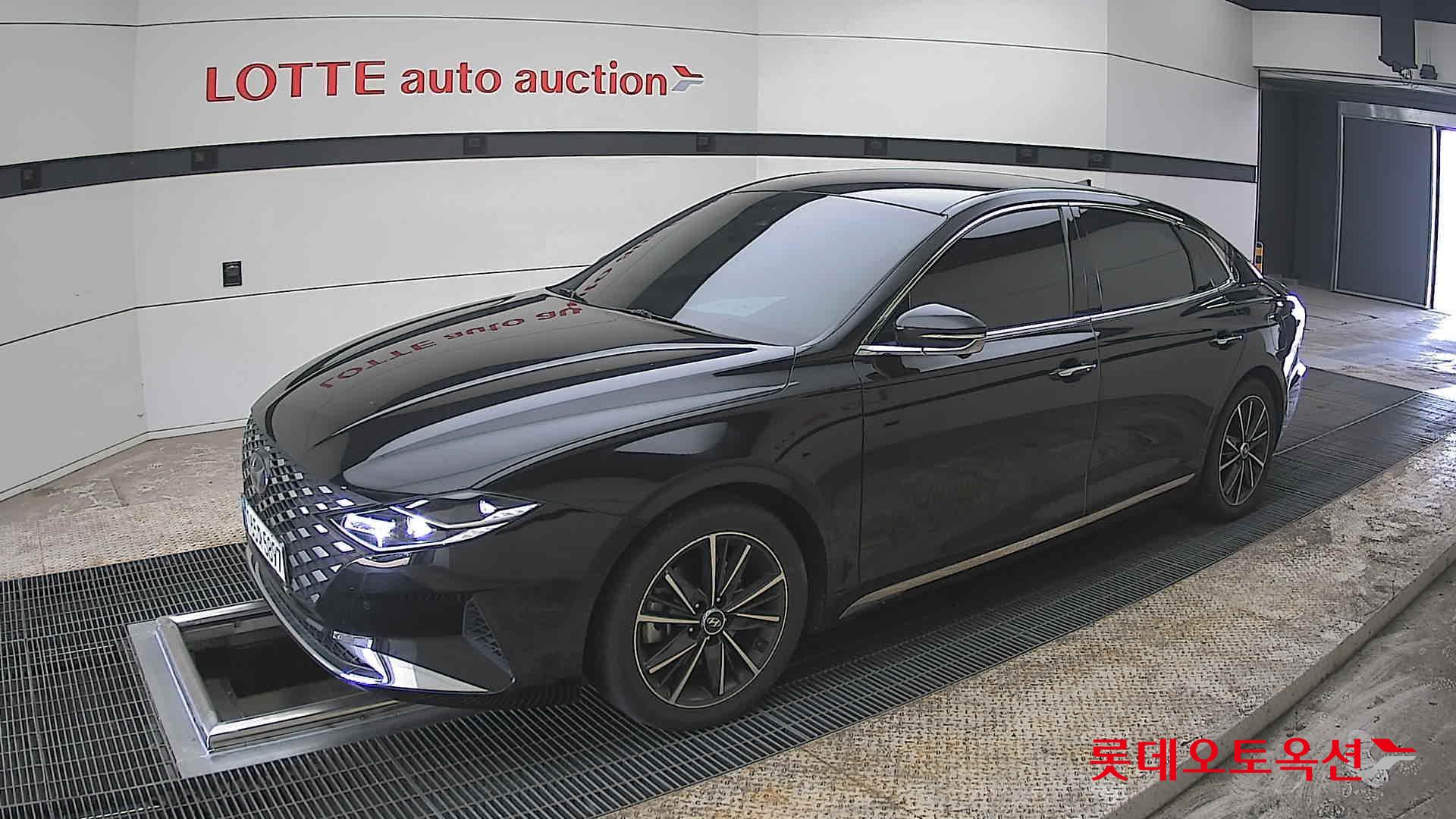 هيونداي أزيرا