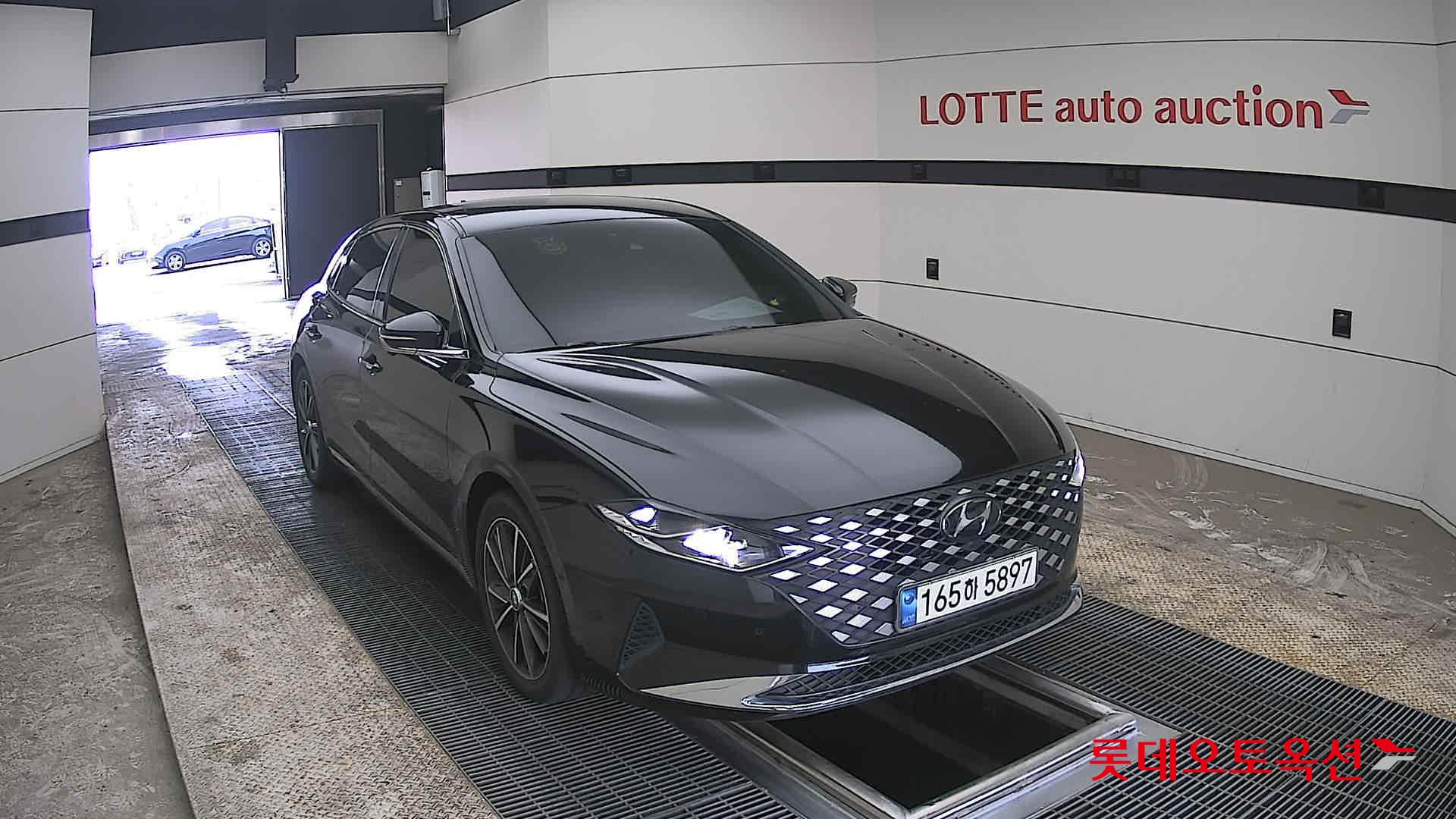 هيونداي أزيرا