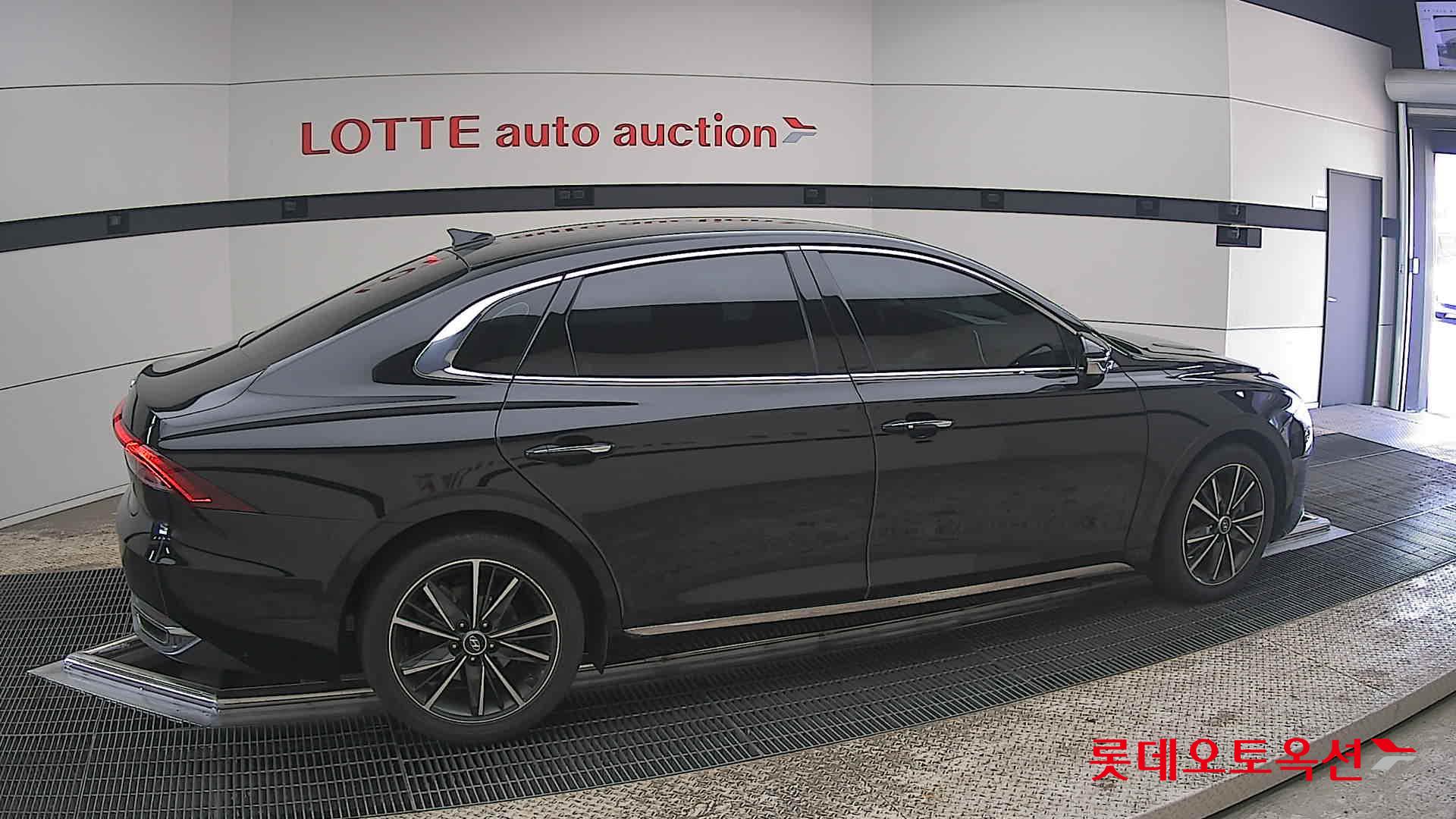 هيونداي أزيرا