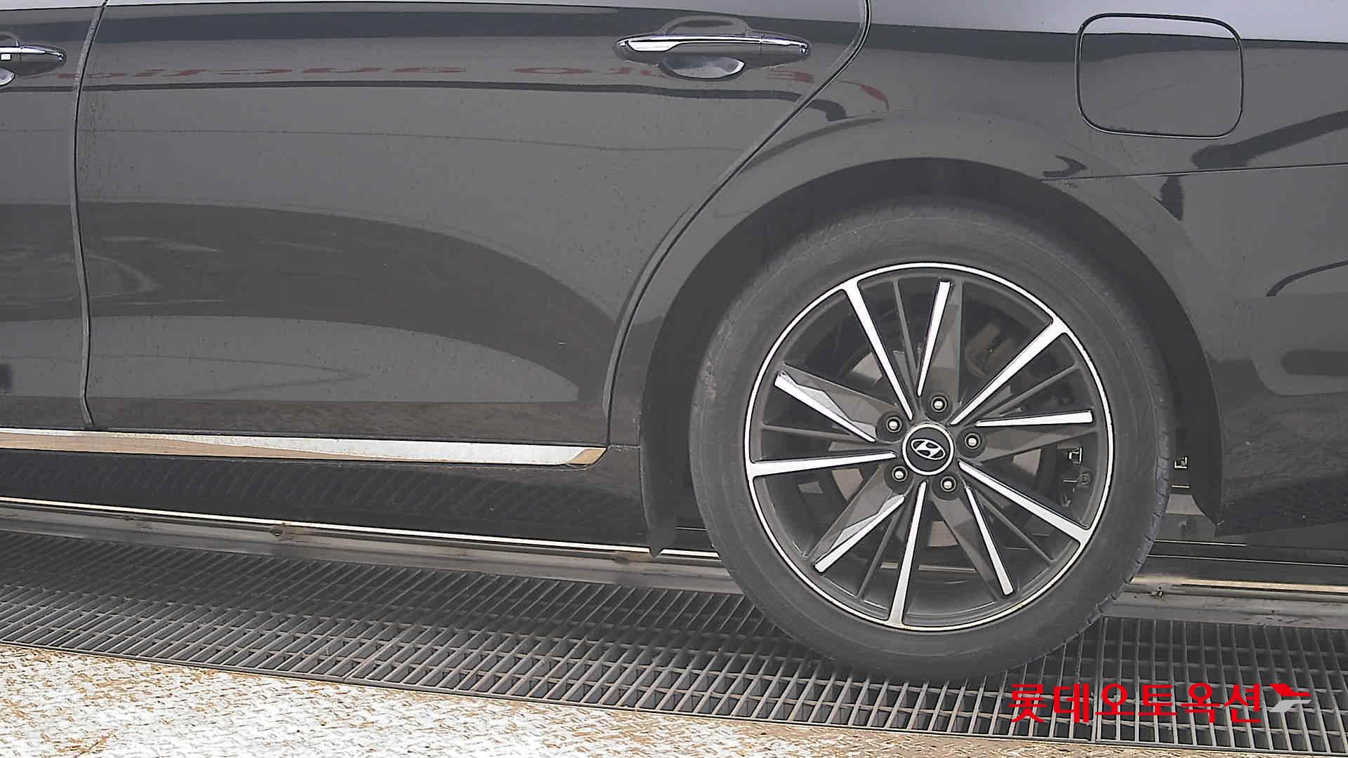 هيونداي أزيرا