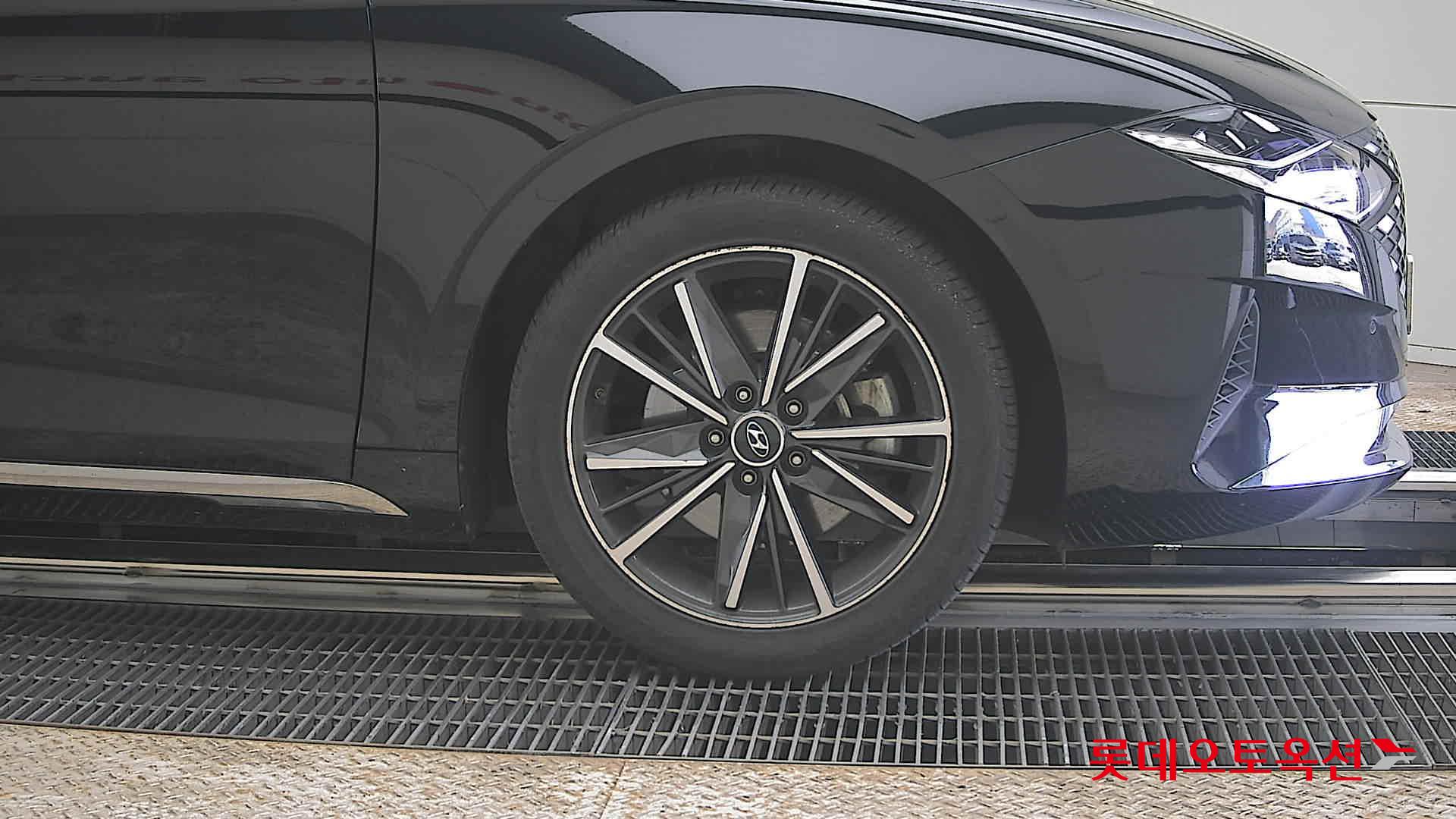 هيونداي أزيرا