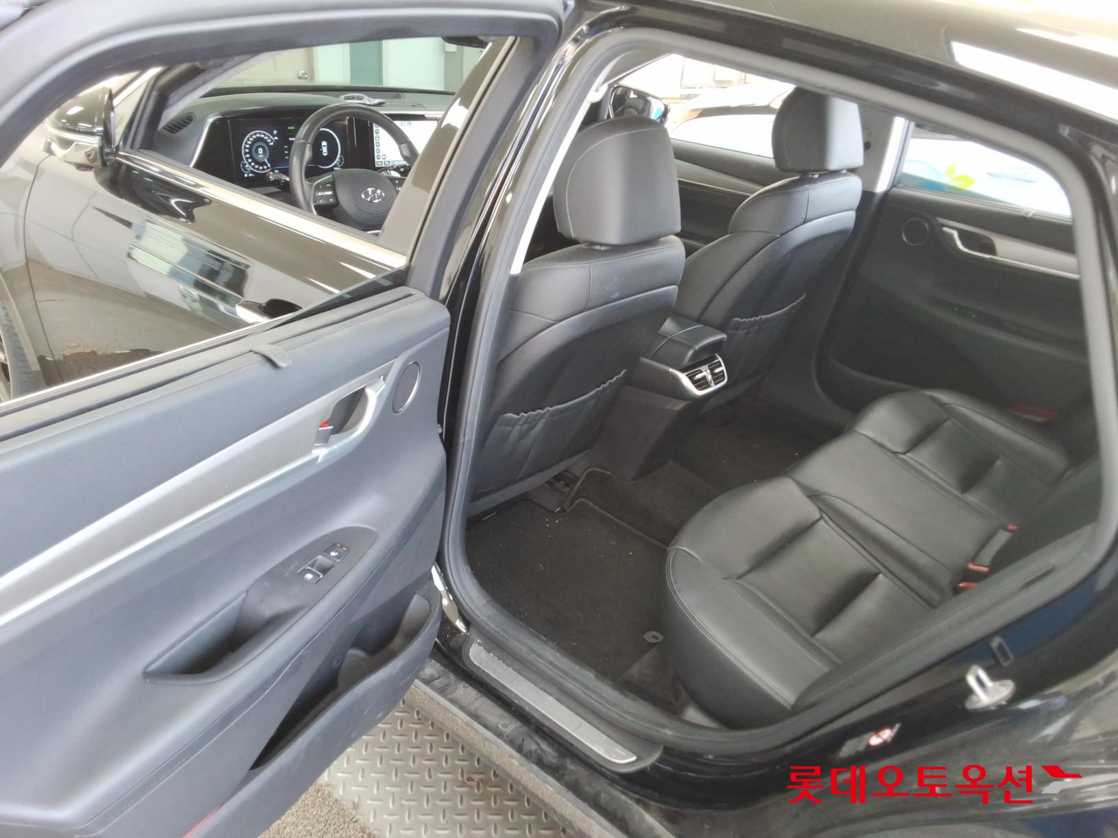 هيونداي أزيرا