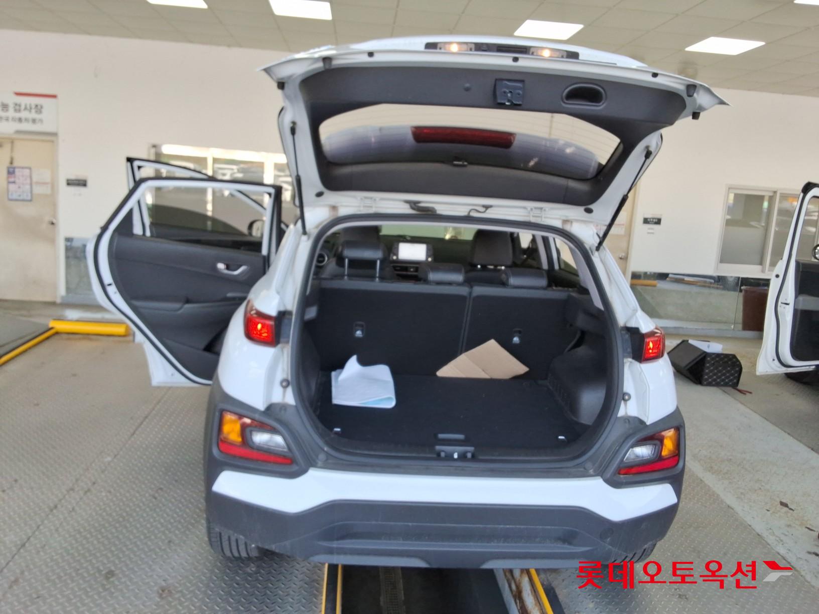 2020 - hyundai kona
