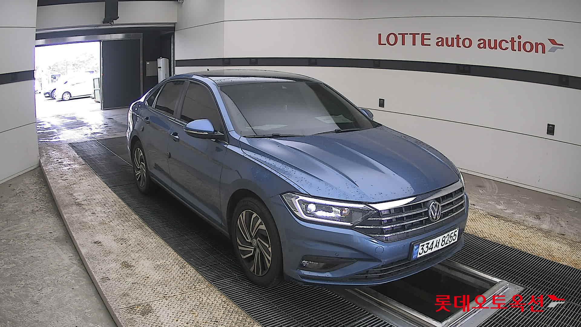 Volkswagen Jetta - 6