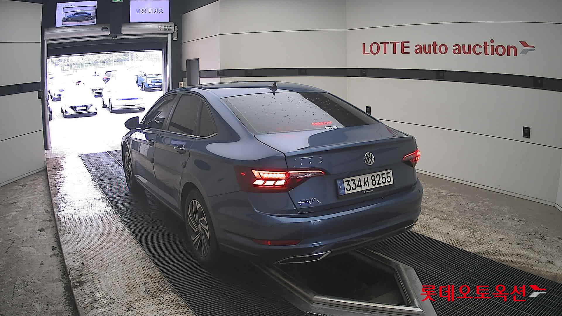Volkswagen Jetta - 16