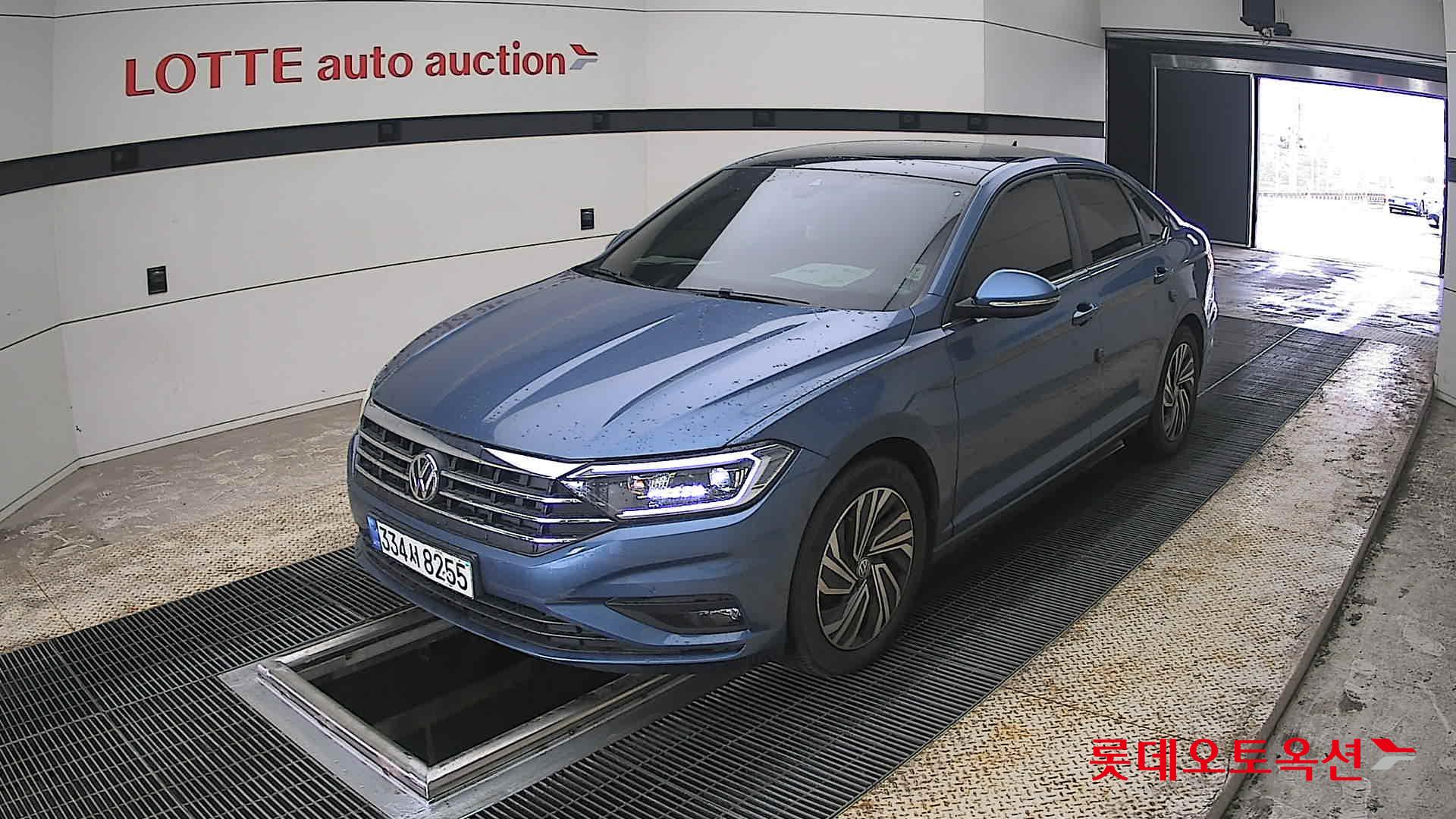 Volkswagen Jetta - 3