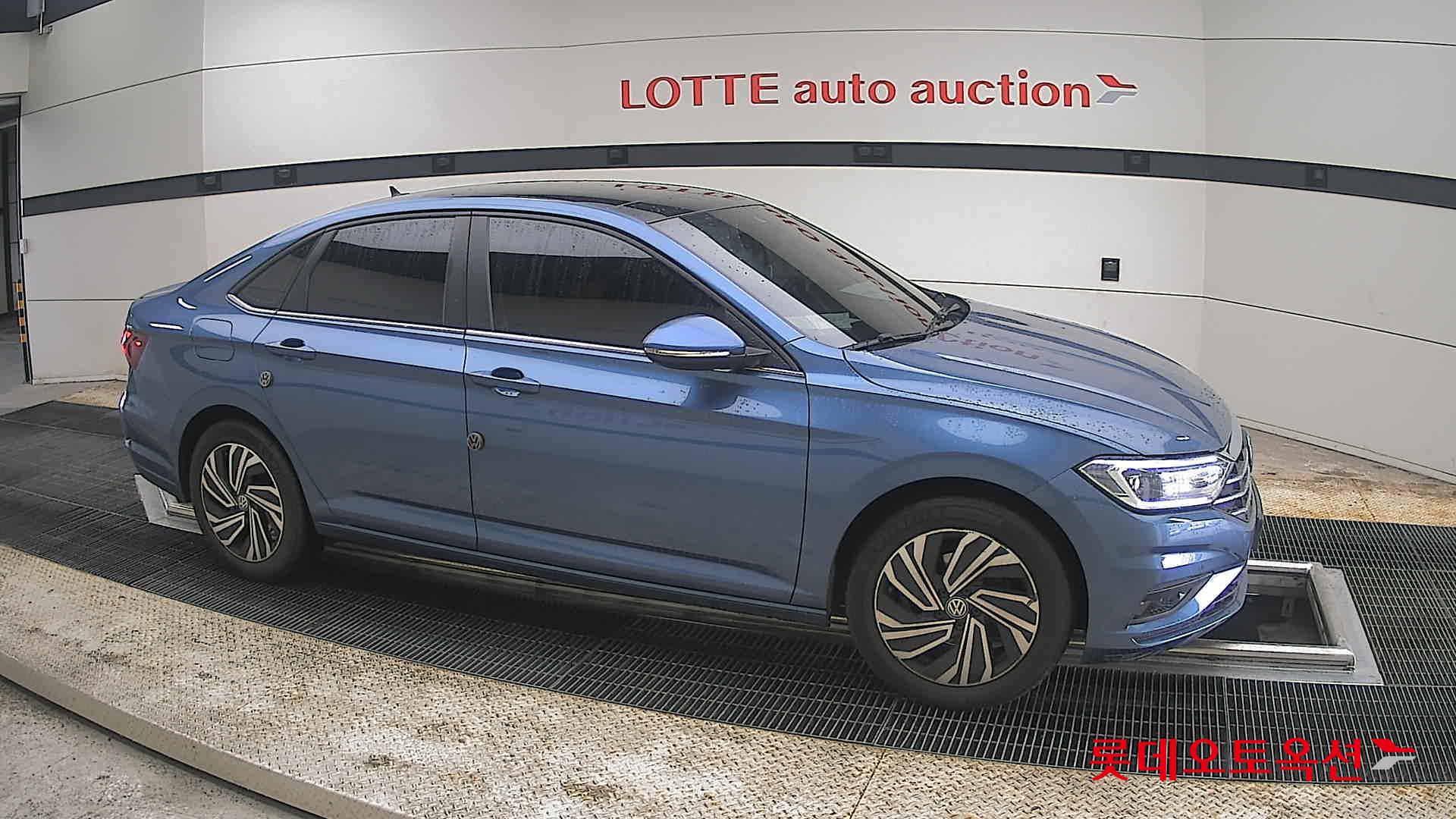 Volkswagen Jetta - 22