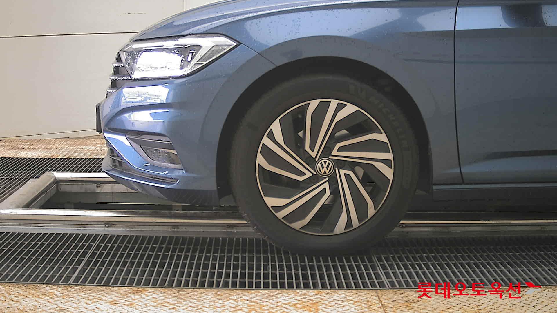 Volkswagen Jetta - 25