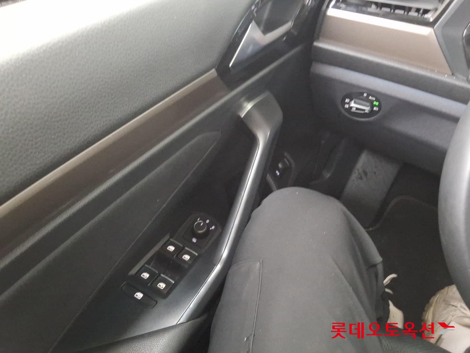 Volkswagen Jetta - 29