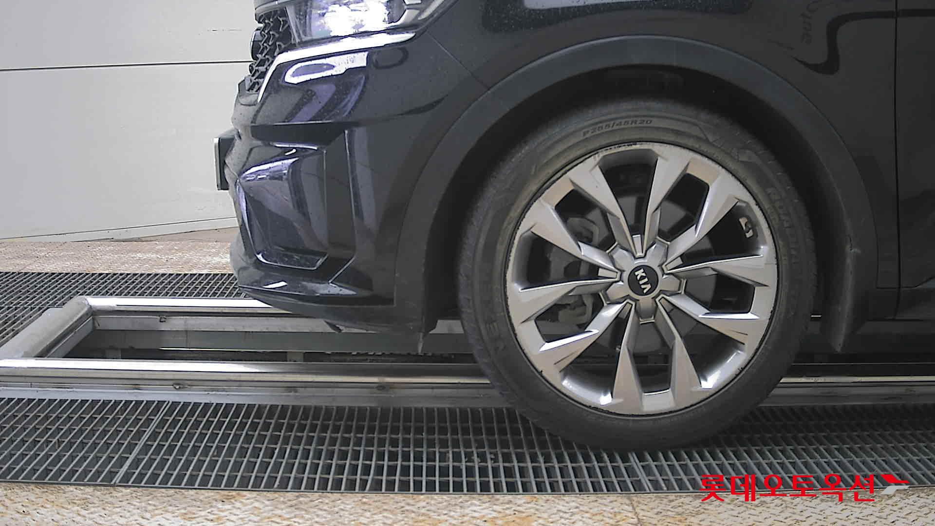 Kia Sorento - 25