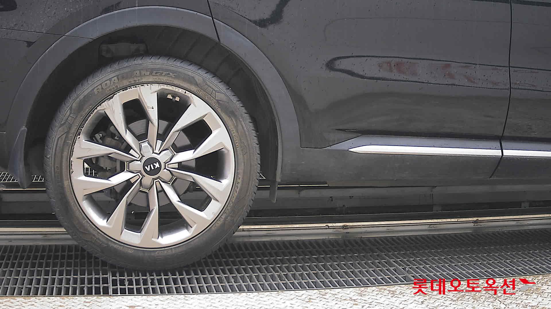Kia Sorento - 28