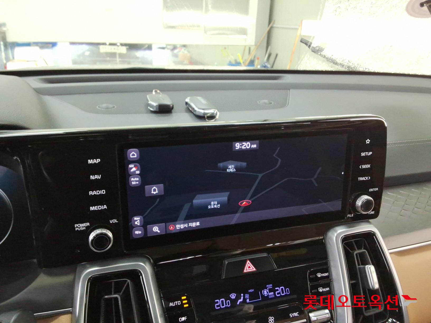Kia Sorento - 32