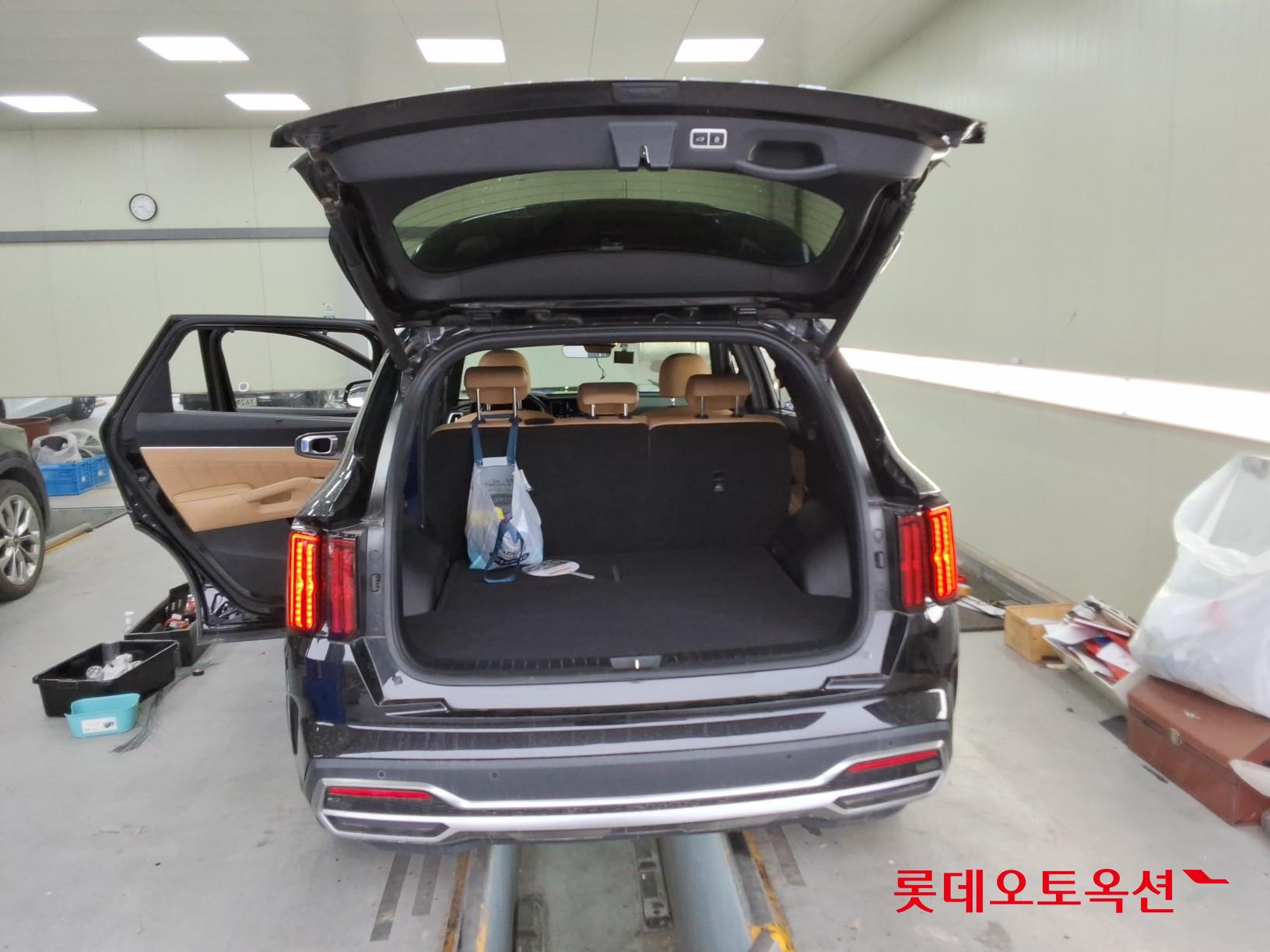 Kia Sorento - 9