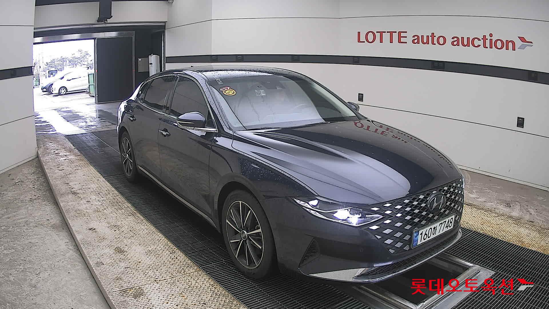 Hyundai Grandeur - 6