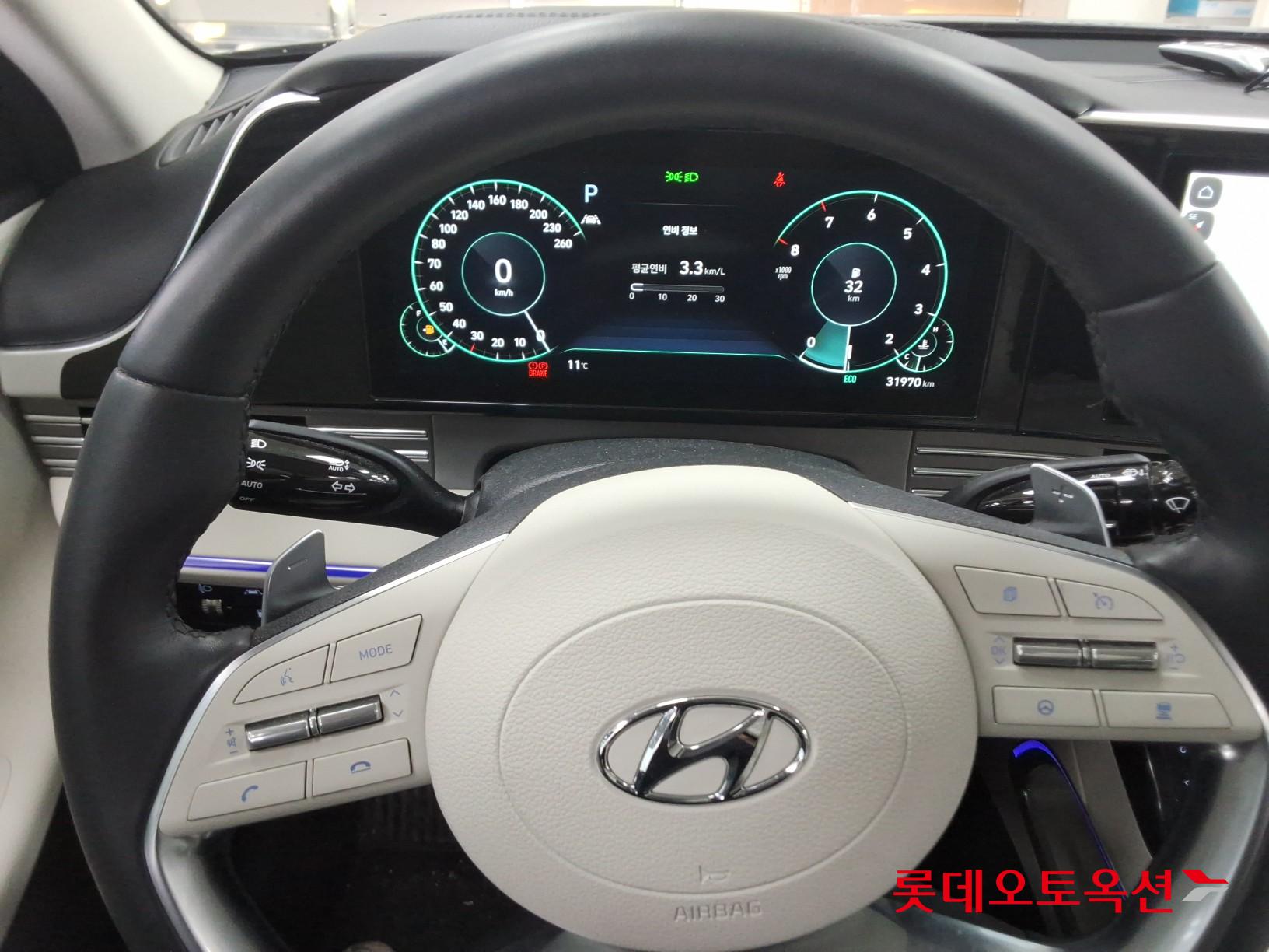 Hyundai Grandeur - 30