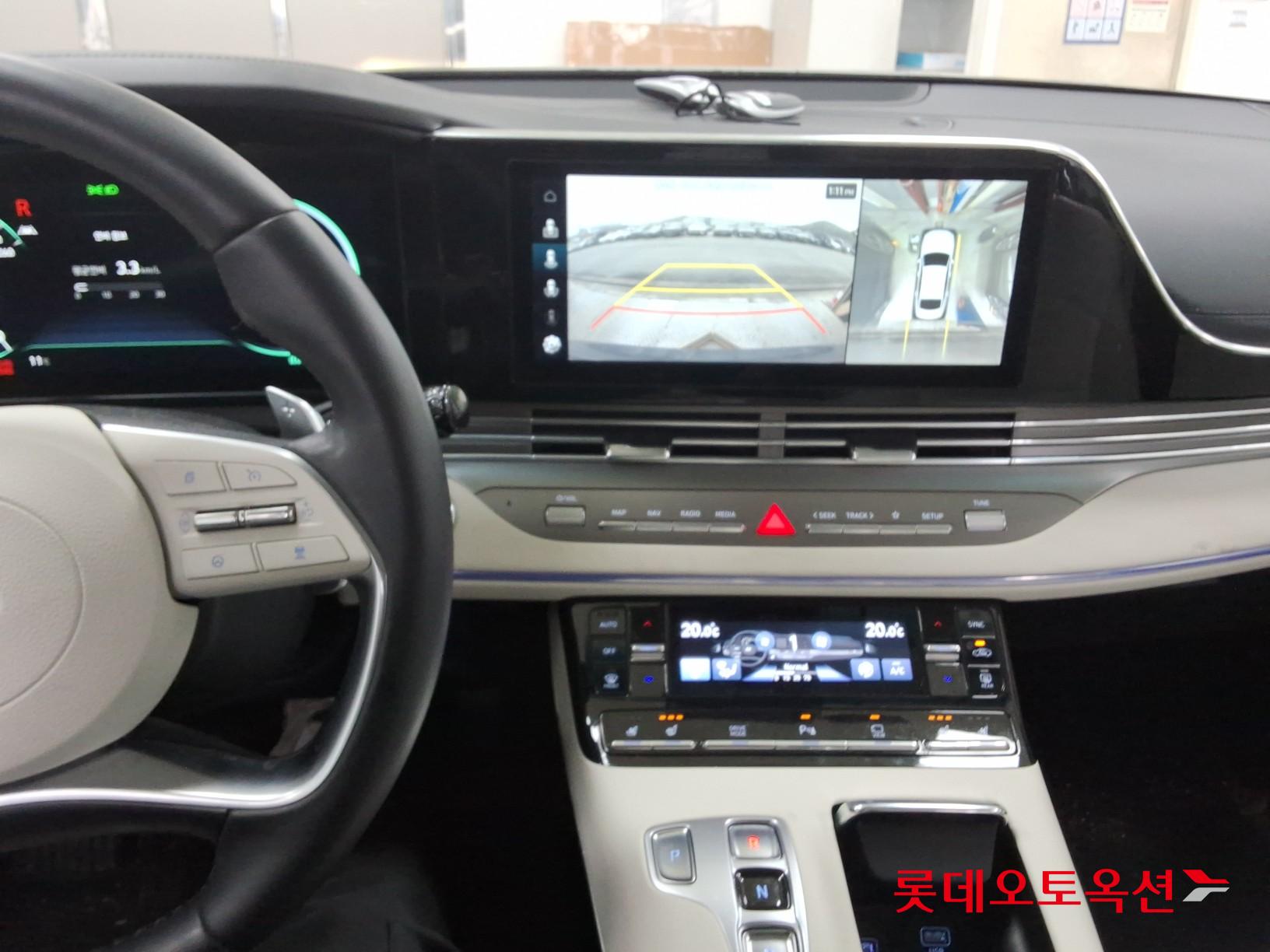 Hyundai Grandeur - 33