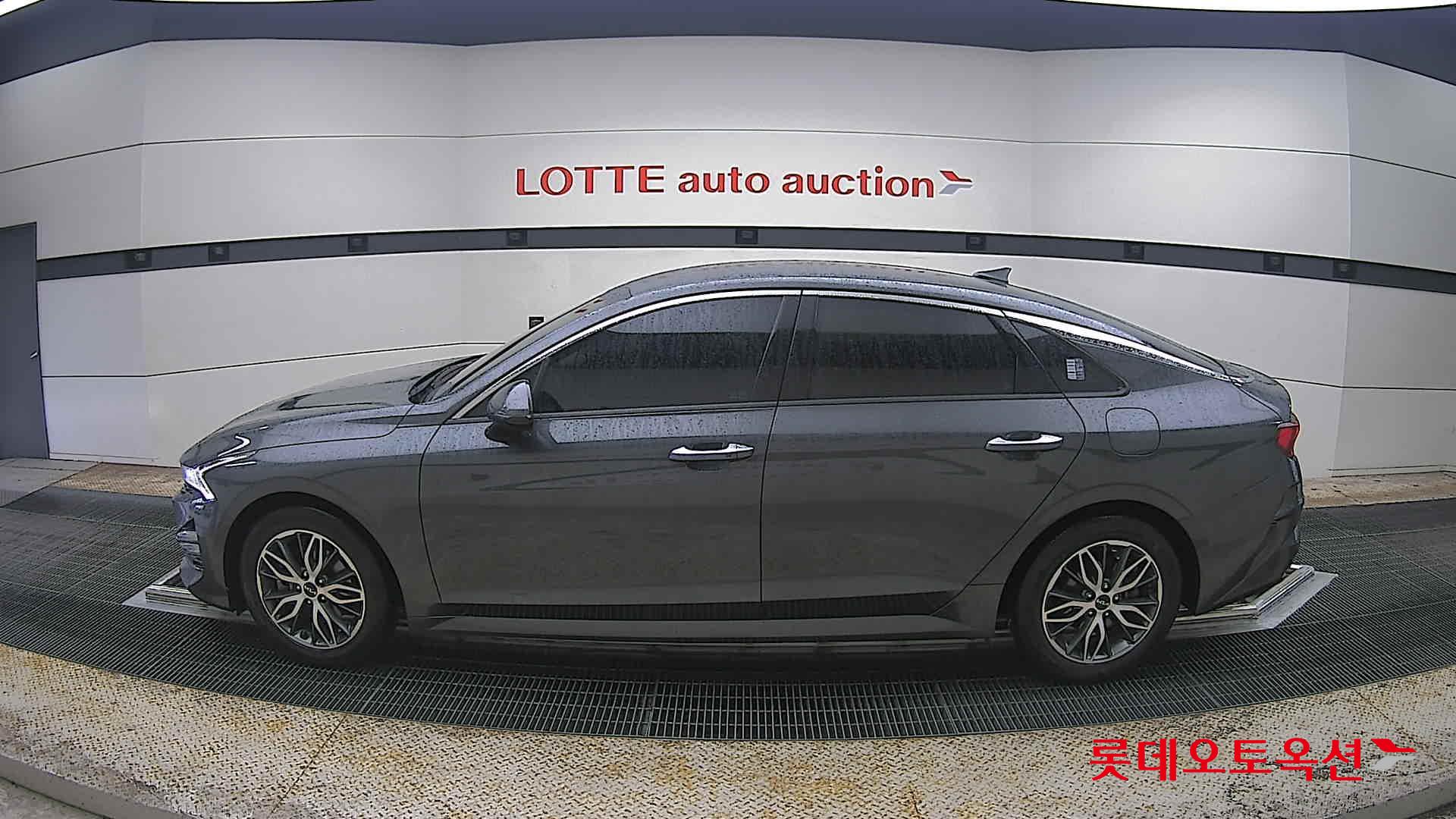 Kia K5 - 13