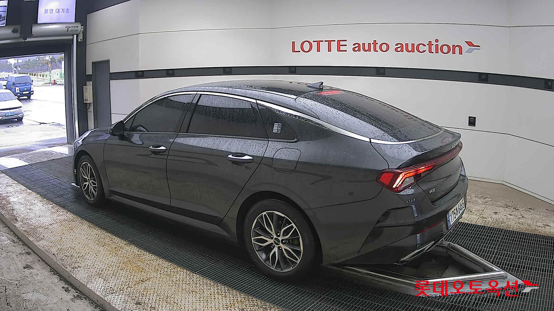 Kia K5 - 15