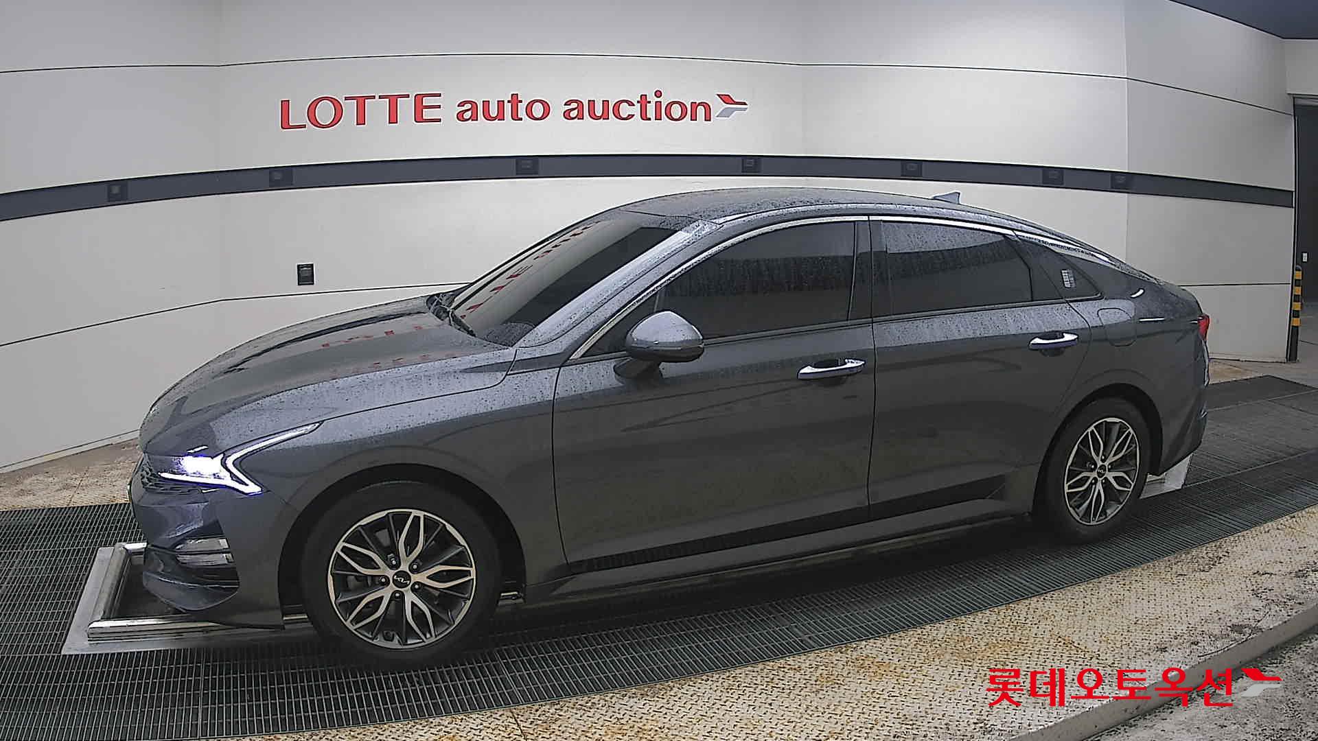 Kia K5 - 12