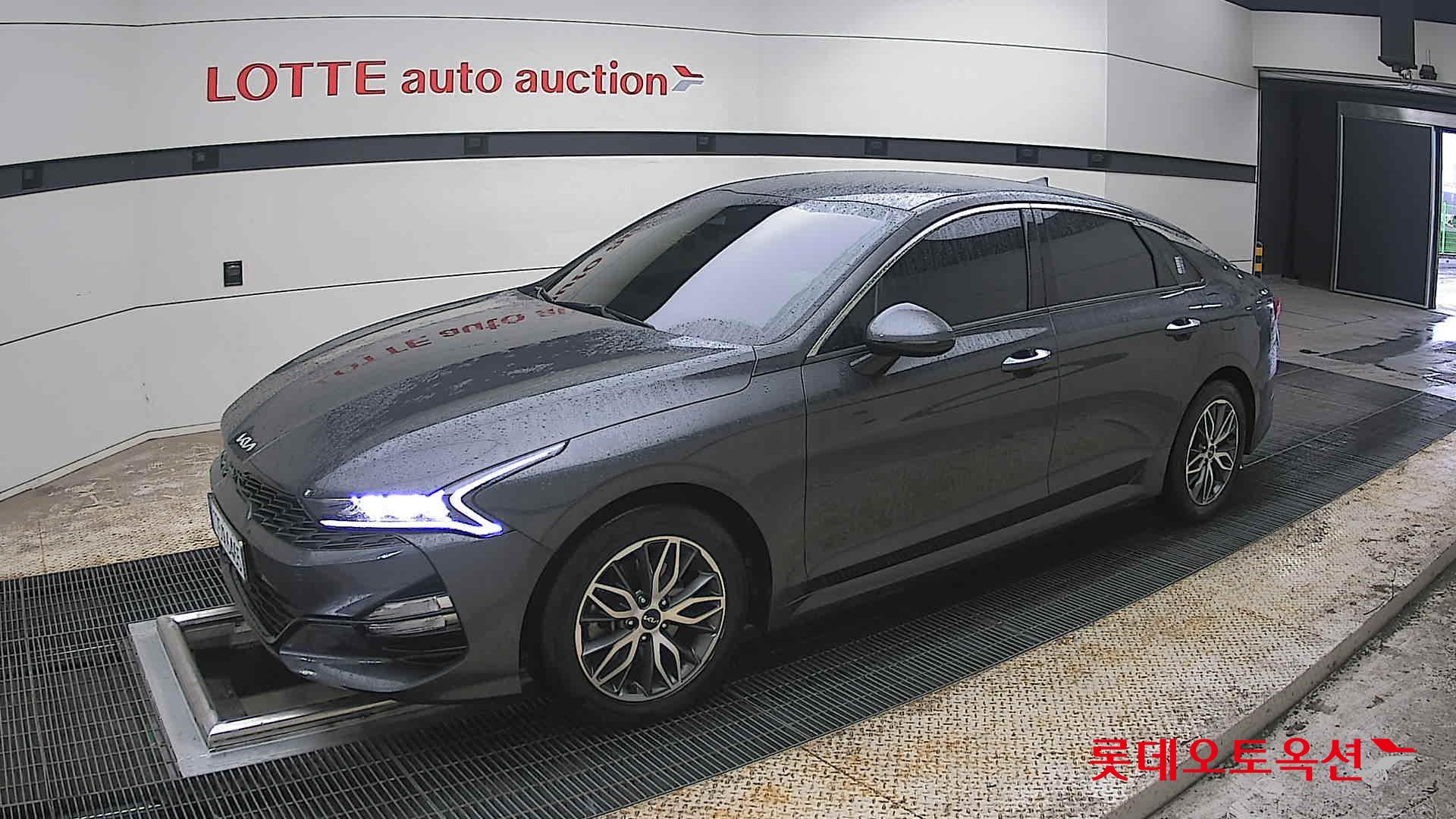 Kia K5 - 11