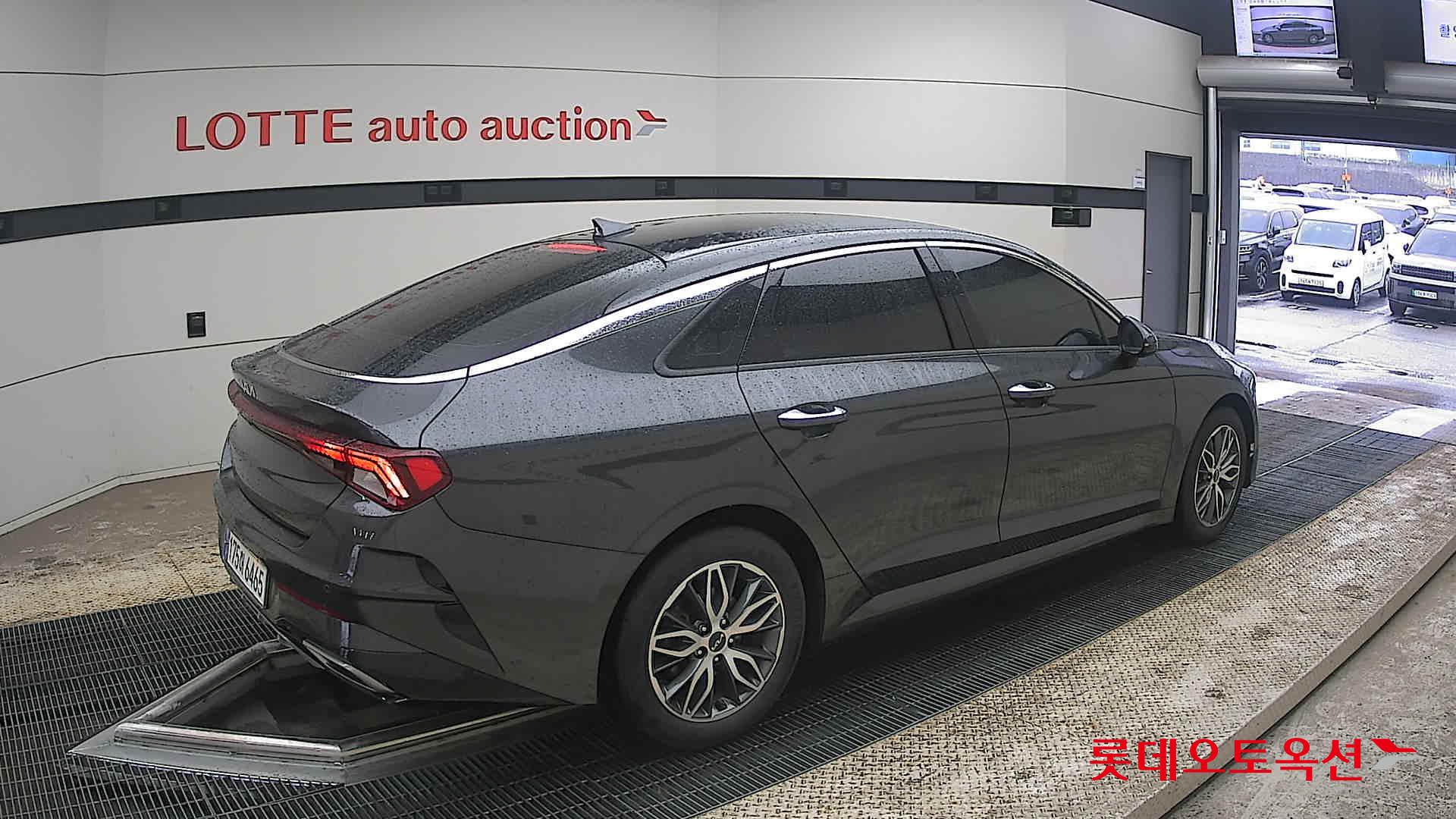 Kia K5 - 19