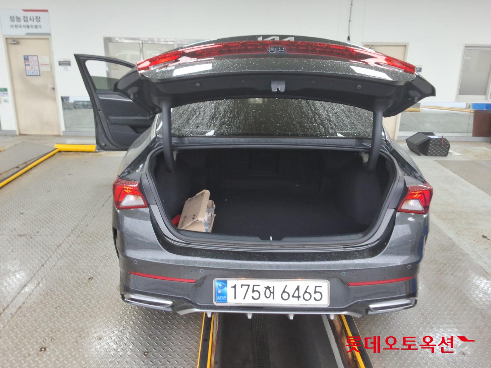 Kia K5 - 9