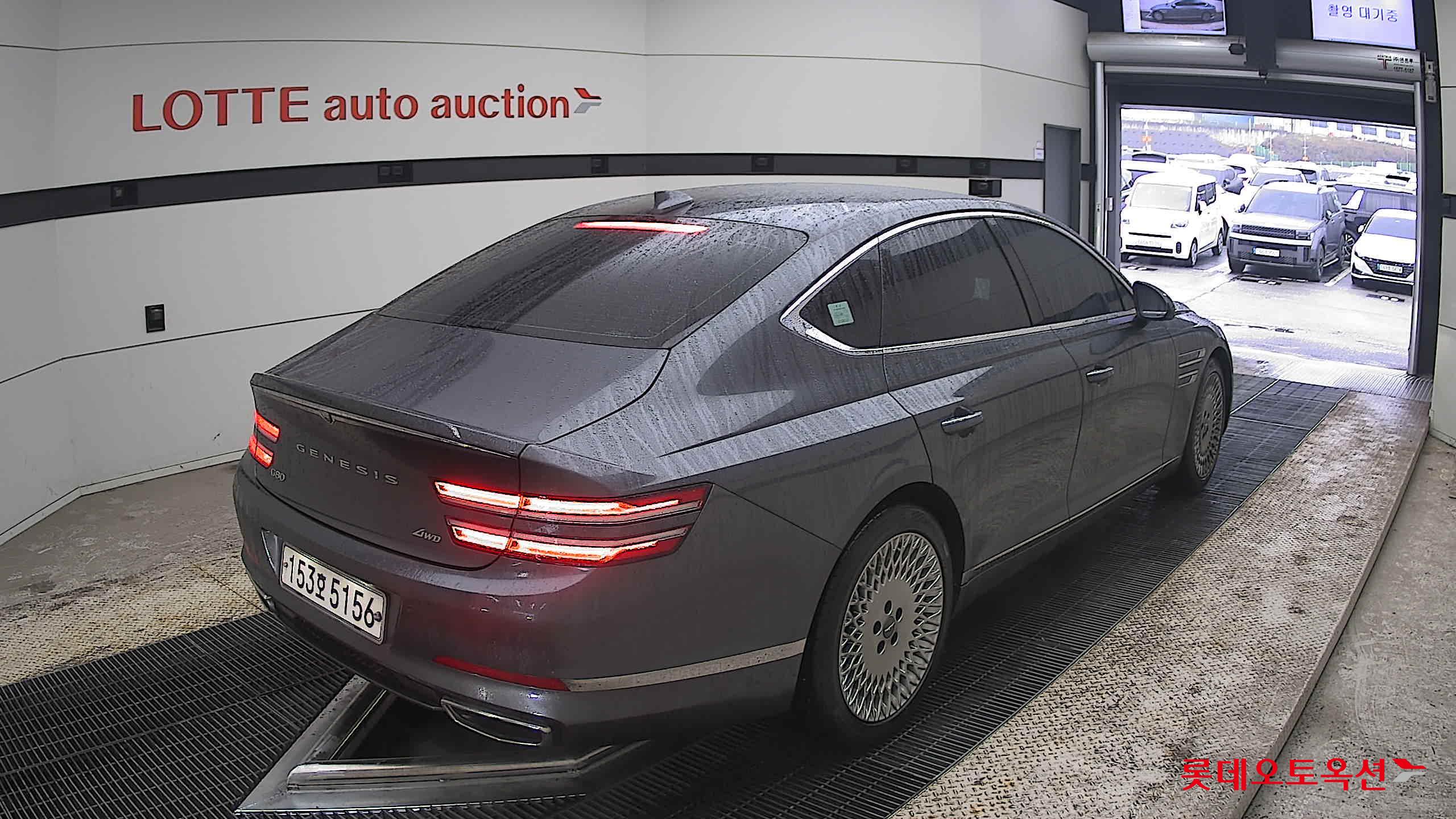Genesis G80 - 5