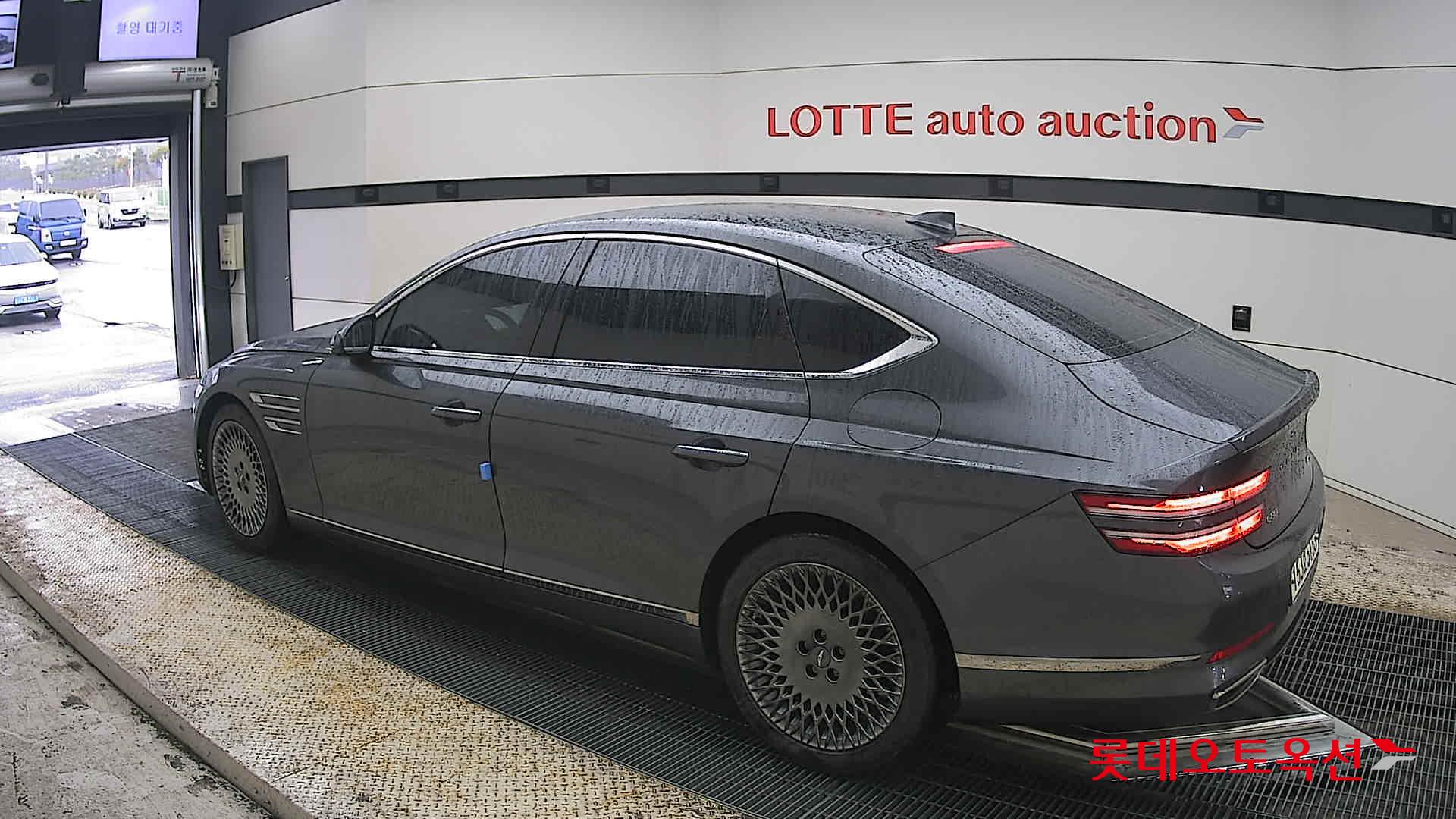 Genesis G80 - 15