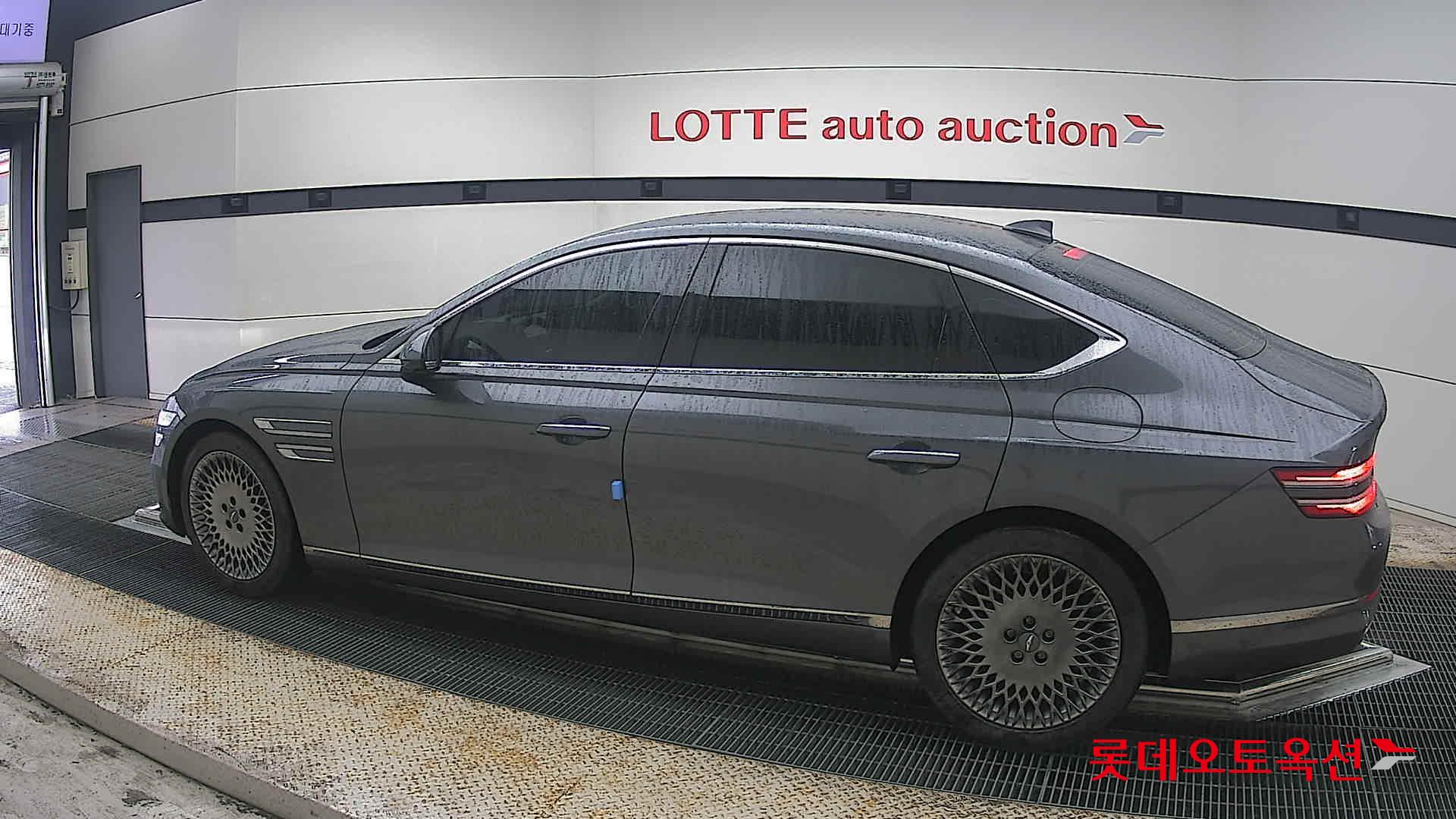 Genesis G80 - 14