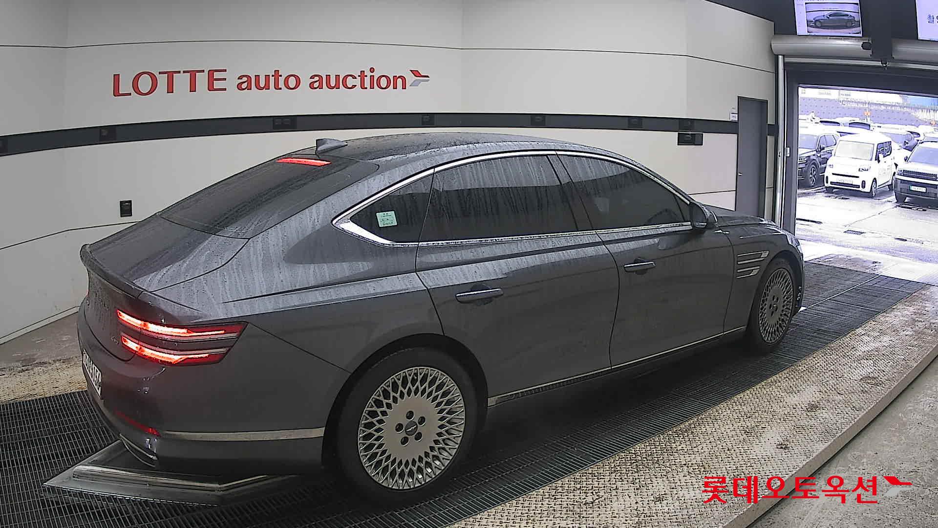 Genesis G80 - 19