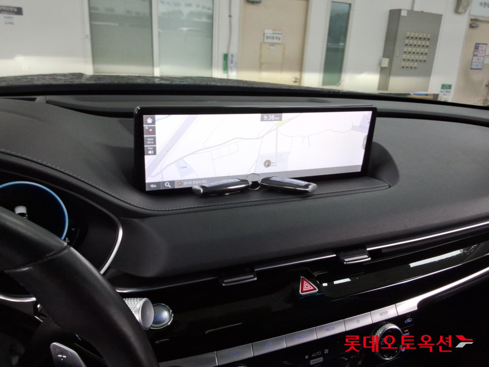 Genesis G80 - 32