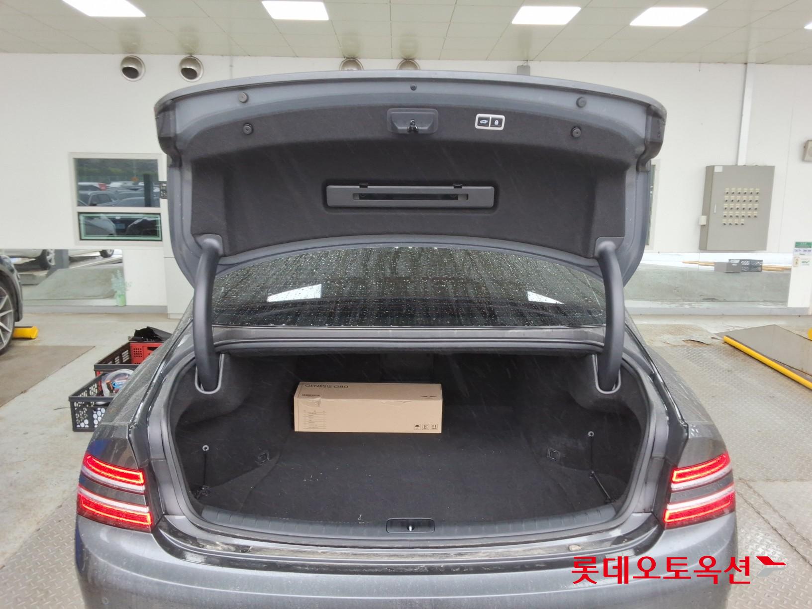Genesis G80 - 9
