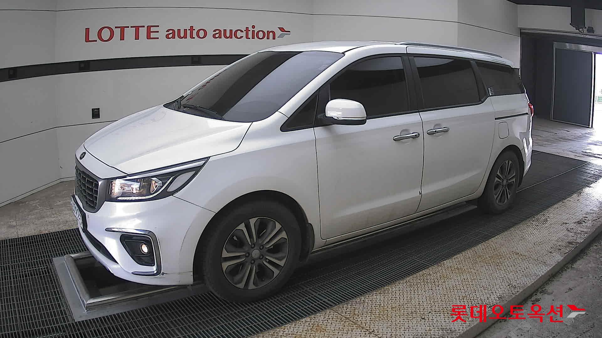 كيا نيو كارنيفال 2020 - صورة 11