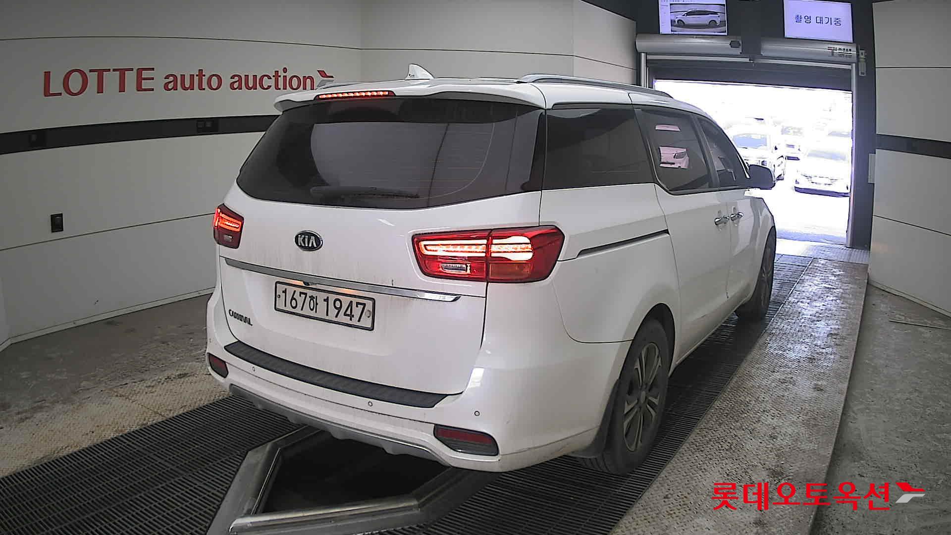 كيا نيو كارنيفال 2020 - صورة 18