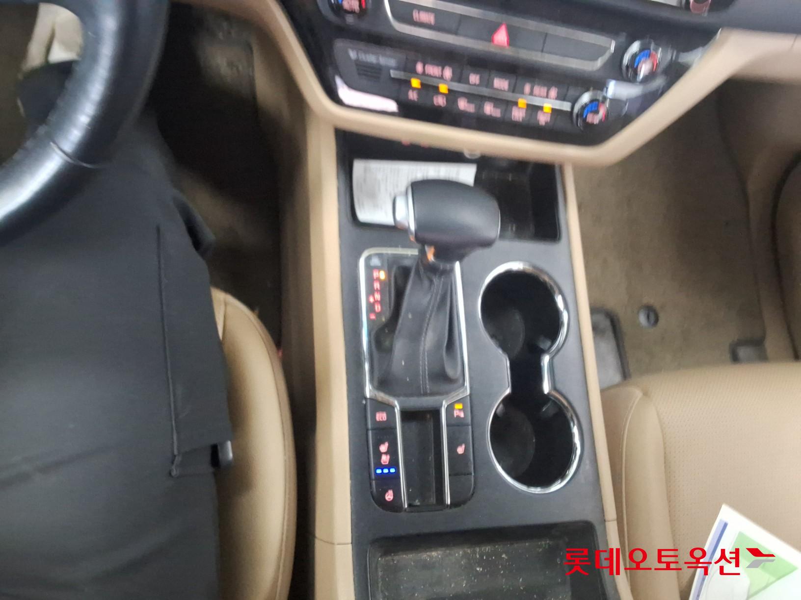 كيا نيو كارنيفال 2020 - صورة 34