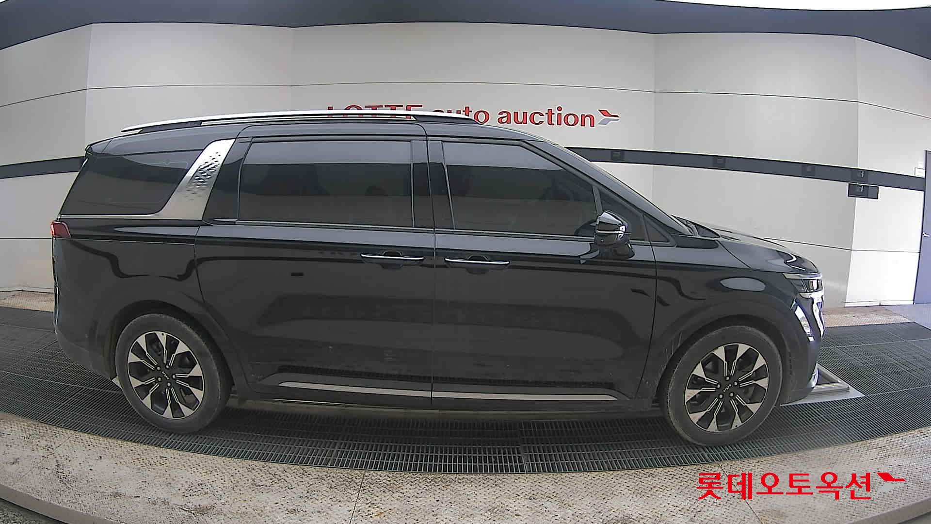 Kia Carnival 2023 - Image 21