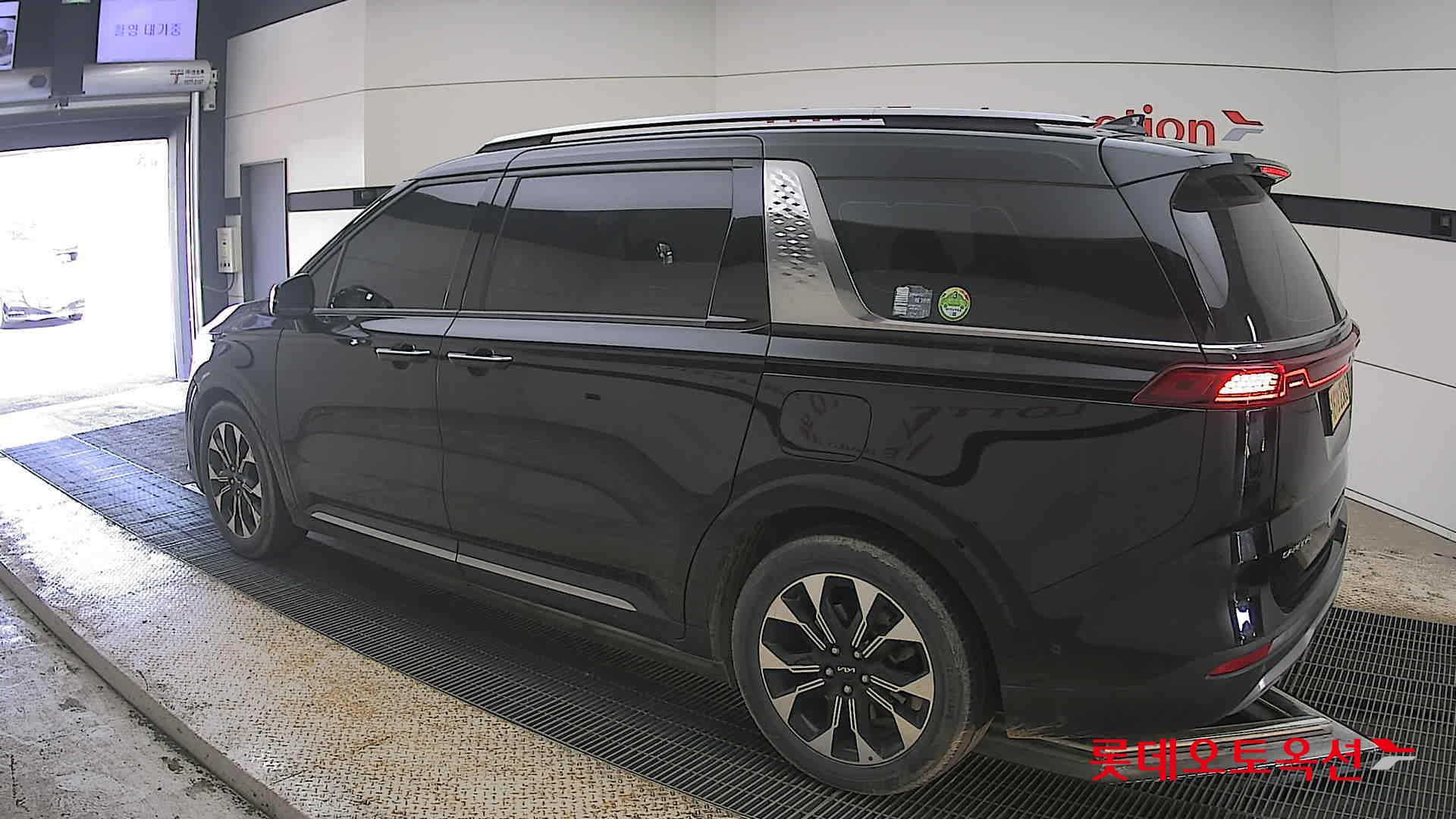 Kia Carnival 2023 - Image 15