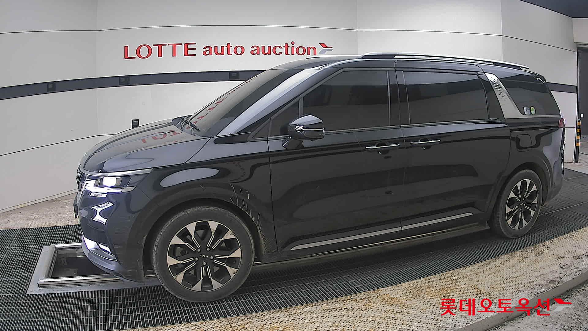 Kia Carnival 2023 - Image 12