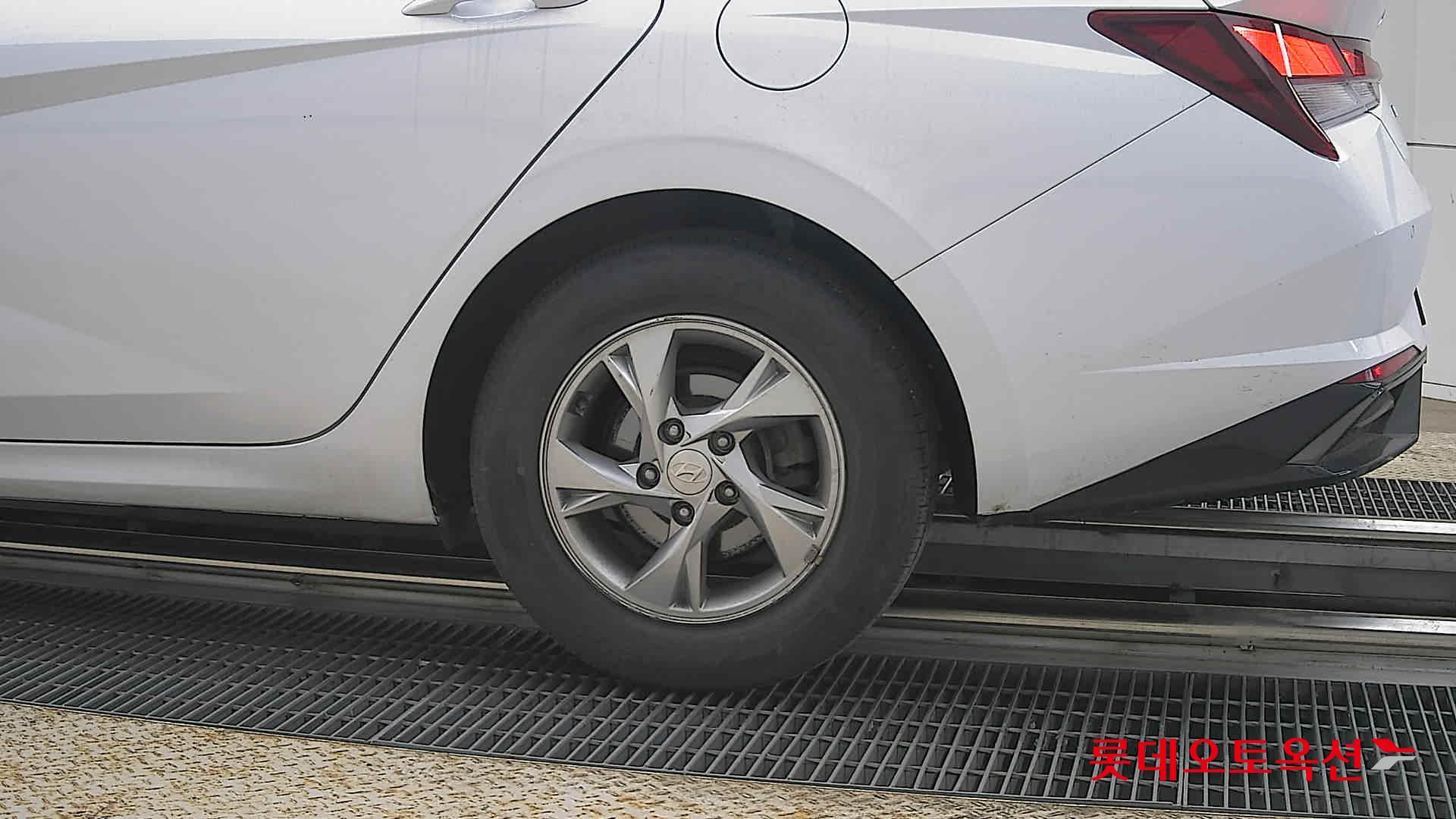 현대자동차 아반떼 2021 - 이미지 26