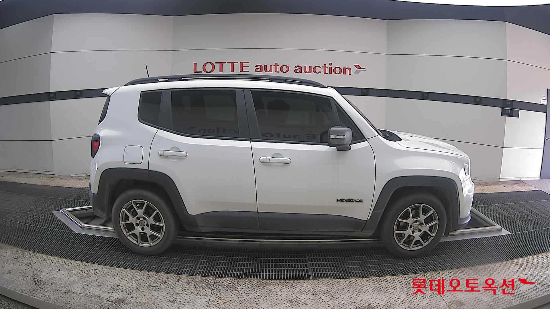CHRYSLER 짚 레니게이드 - 21
