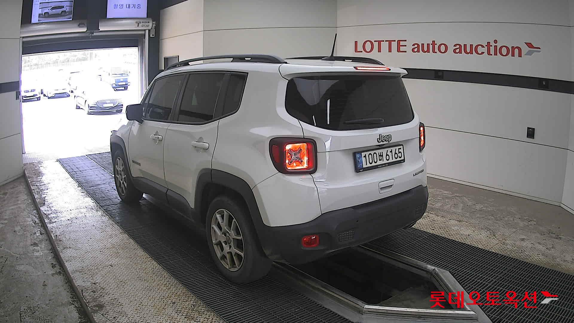 CHRYSLER 짚 레니게이드 - 4