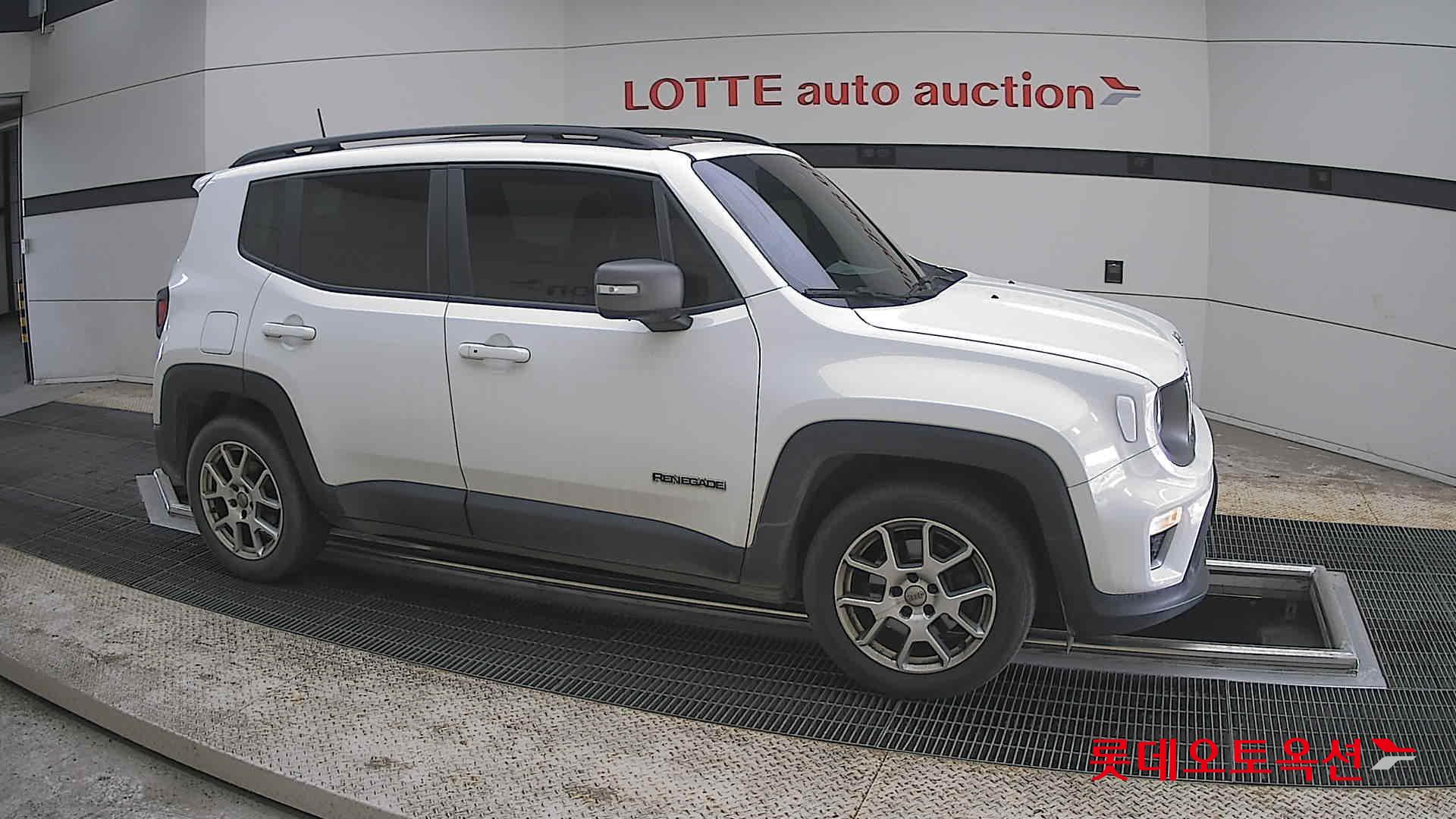 CHRYSLER 짚 레니게이드 - 22