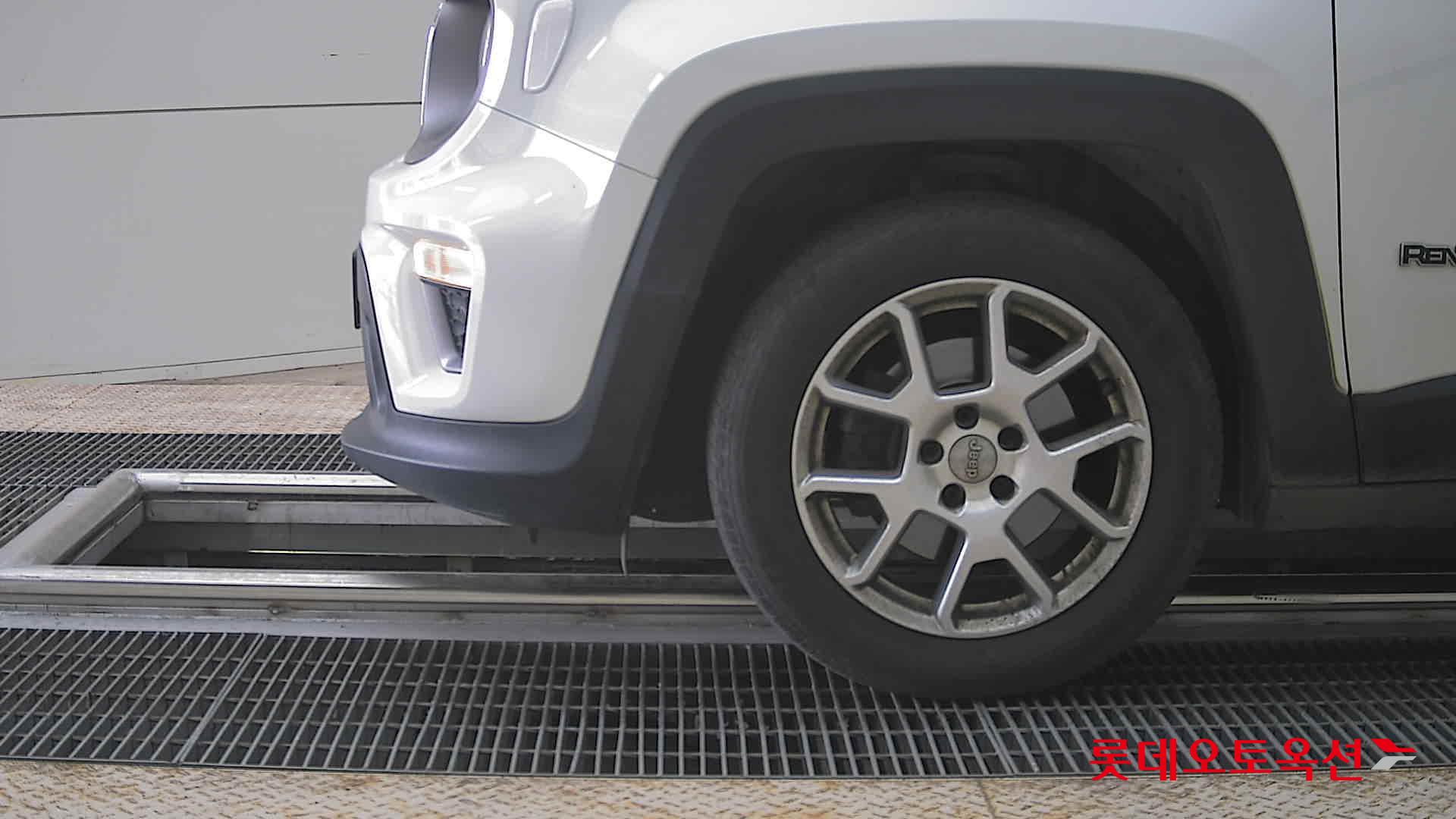 CHRYSLER 짚 레니게이드 - 25