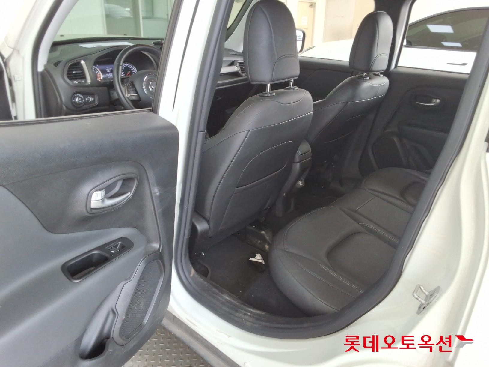 CHRYSLER 짚 레니게이드 - 38